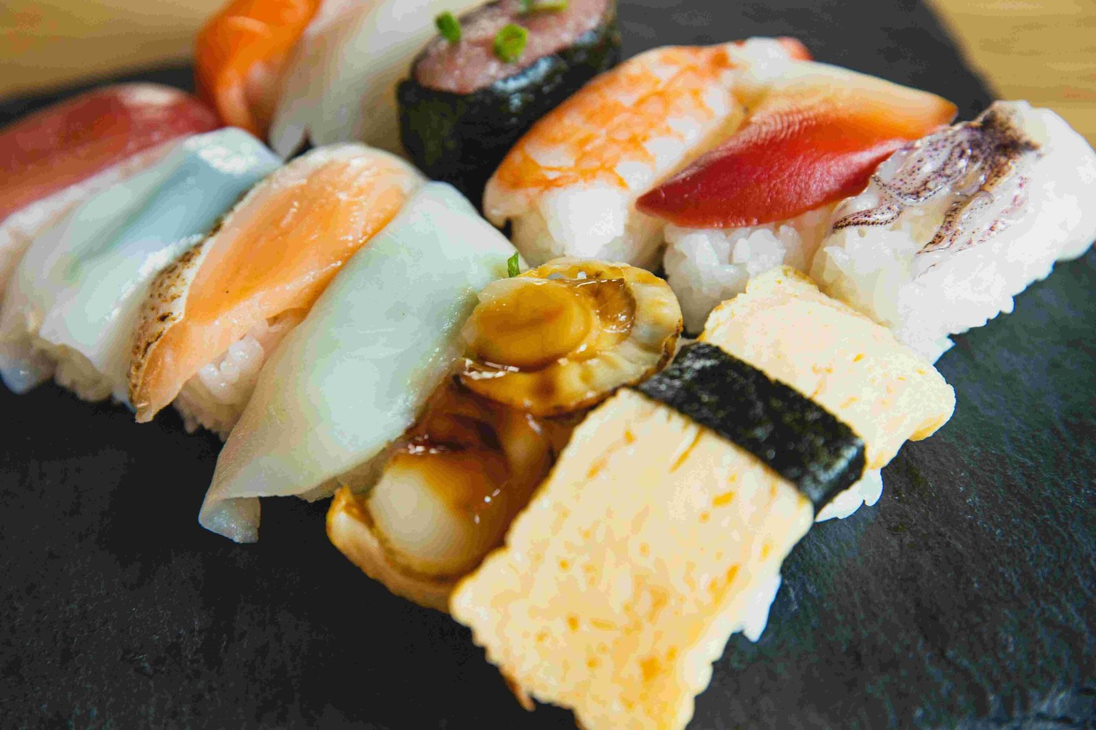How to choose a refrigerator when opening a sushi restaurant?